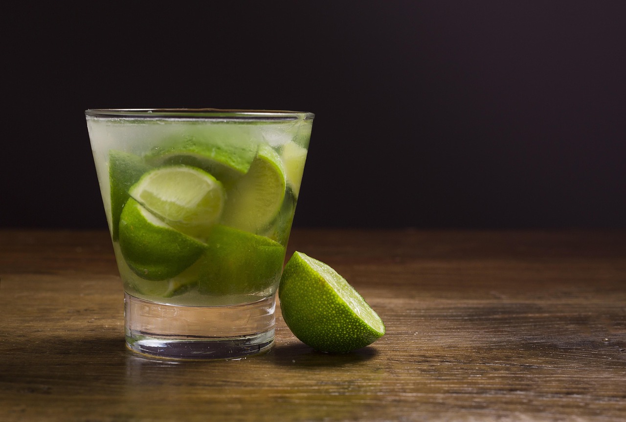 Cachaça: Alma Brasileira em Forma Líquida